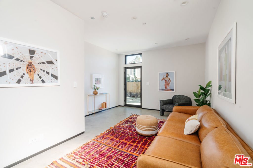 Townhouse in Los Angeles, California, United States 3 - 17089645