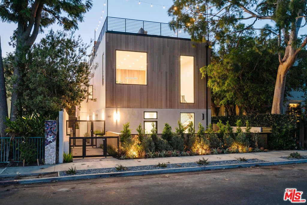 Townhouse in Los Angeles, California, United States 4 - 17089645