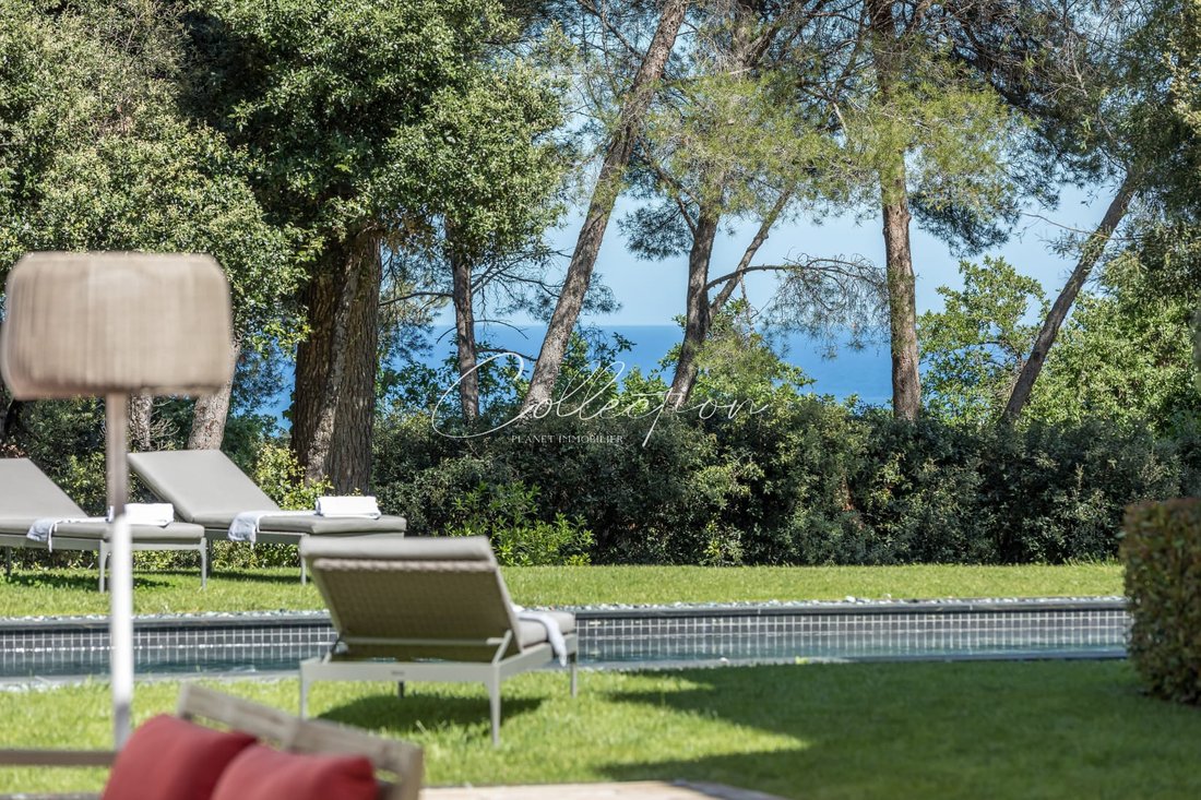 Villa in Les Cougoulins-Rastines, Antibes, France 4 - 17091559