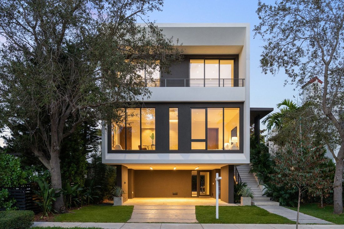 House in Miami, Florida, United States 1 - 16815678