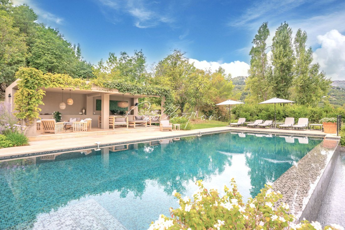 Villa in Châteauneuf-Grasse, Provence-Alpes-Côte d'Azur, France 2 - 17091726