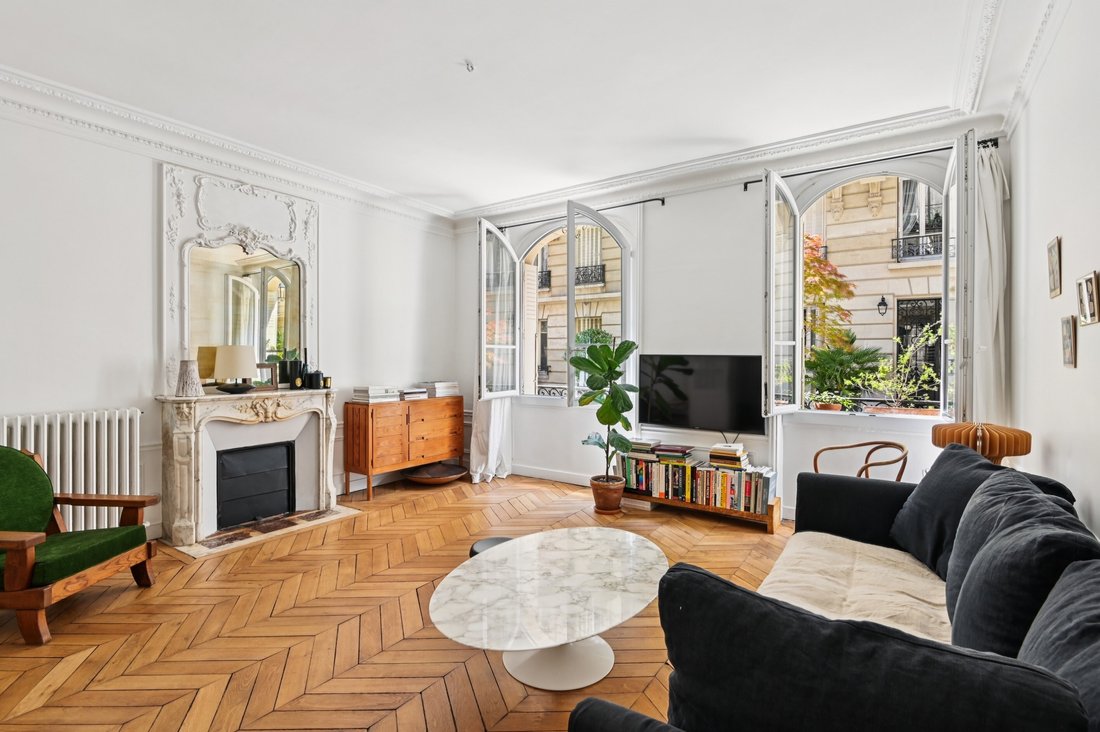 Apartment in Trudaine-Maubeuge, Paris 9e Arrondissement, Paris 1 - 17096577