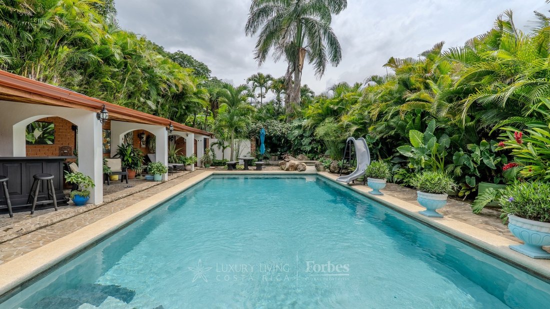 House in Garita District, Alajuela, Alajuela Province, Costa Rica 1 - 17091199