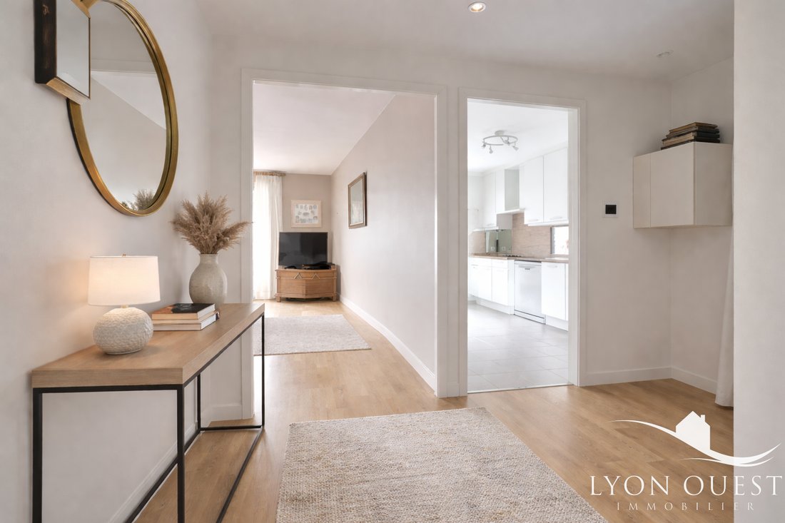 Apartment in Charbonnieres-les-Bains, Auvergne-Rhône-Alpes, France 1 - 17090458