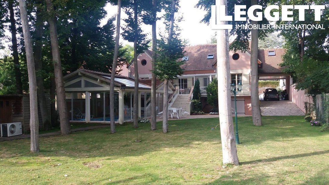 House in Giverny, Normandy, France 1 - 17095112