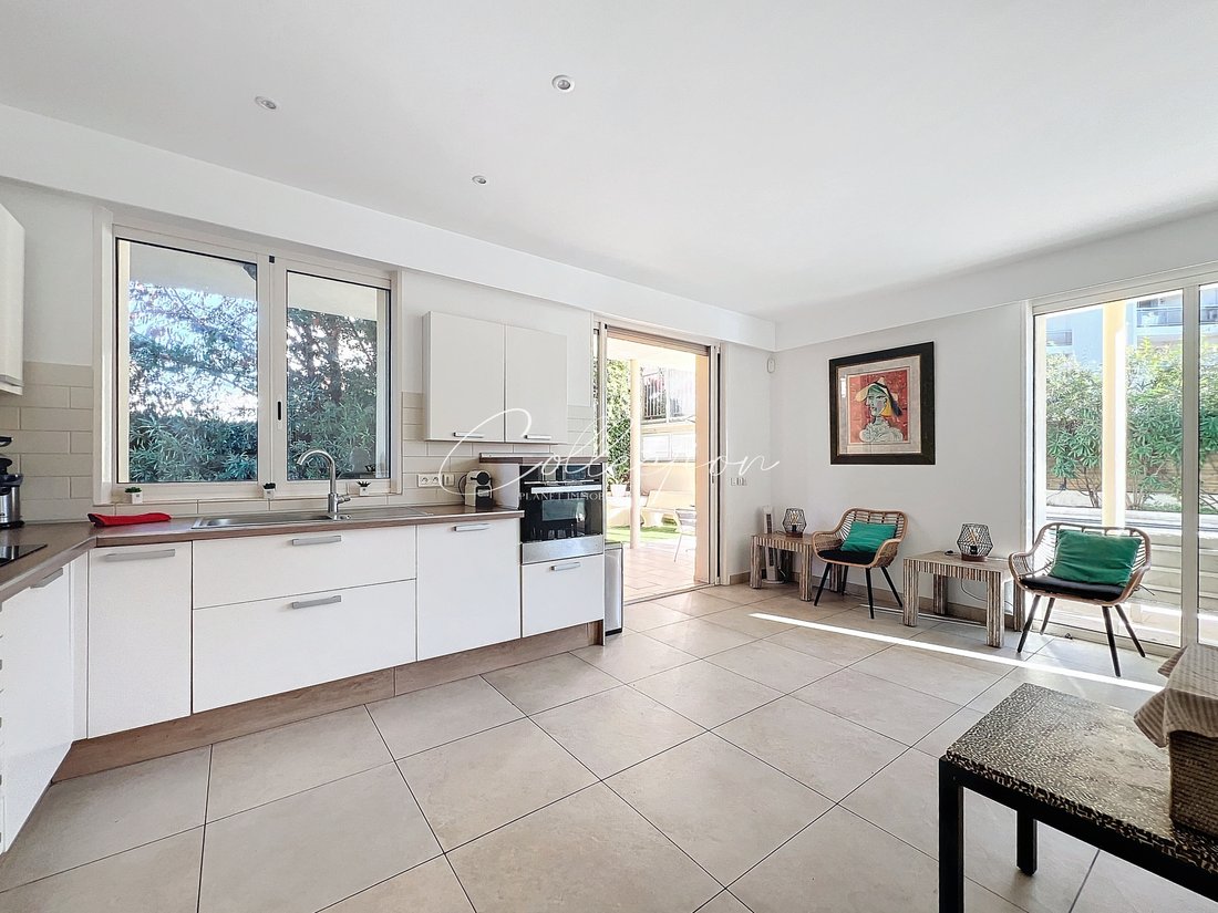 Villa in Juan les Pins-Gallice, Antibes, France 4 - 17091847