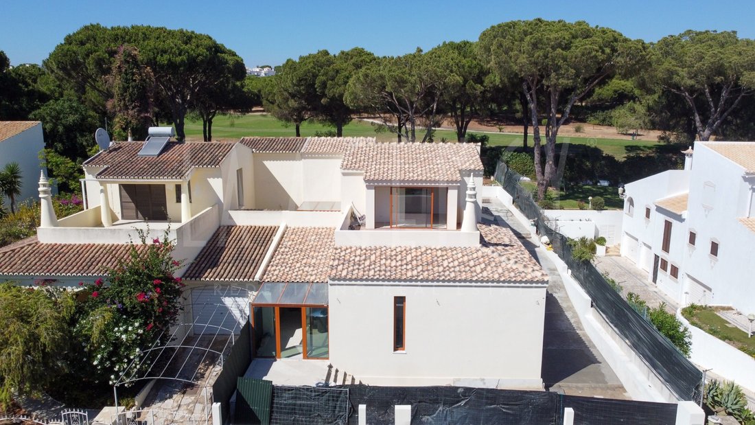 House in Vilamoura, Quarteira, Algarve 2 - 17091239