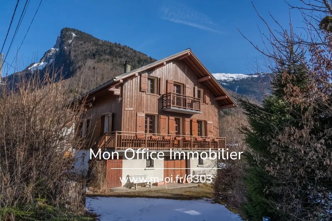 Chalet in Samoens, Auvergne-Rhône-Alpes, France 4 - 17094999