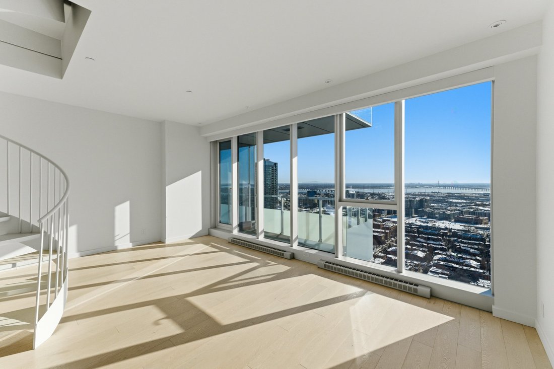 Condo in Montréal, Quebec, Canada 1 - 17094817