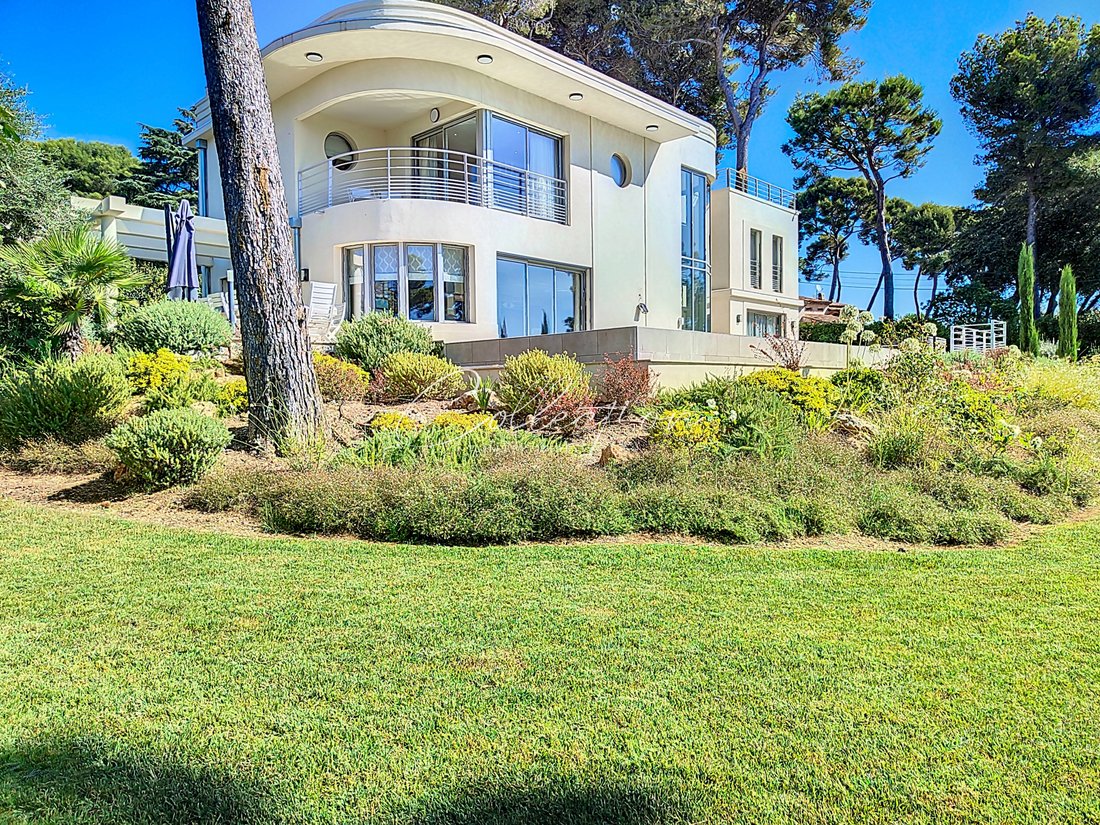 Villa in Antibes, Provence-Alpes-Côte d'Azur, France 3 - 17091685