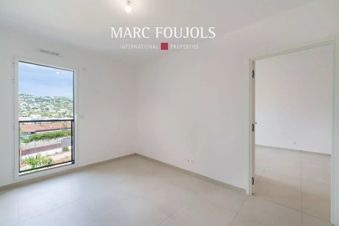 Apartment in Europe, Le Cannet, France 2 - 17090150