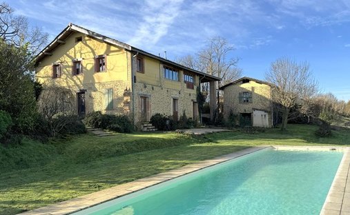 L'Isle-en-Dodon, Occitania, France 1