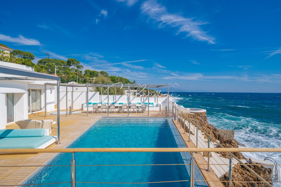 Villa in Juan les Pins-Gallice, Antibes, France 1 - 17091787