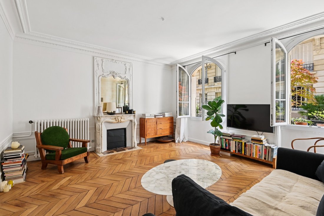 Apartment in Trudaine-Maubeuge, Paris 9e Arrondissement, Paris 4 - 17096577