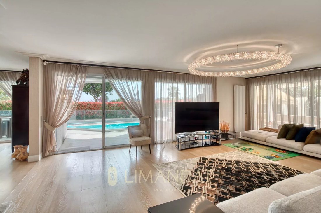 Apartment in La Californie, Cannes, France 2 - 15992384
