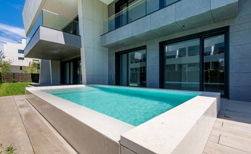 House in Pozuelo de Alarcon, Community of Madrid, Spain 1