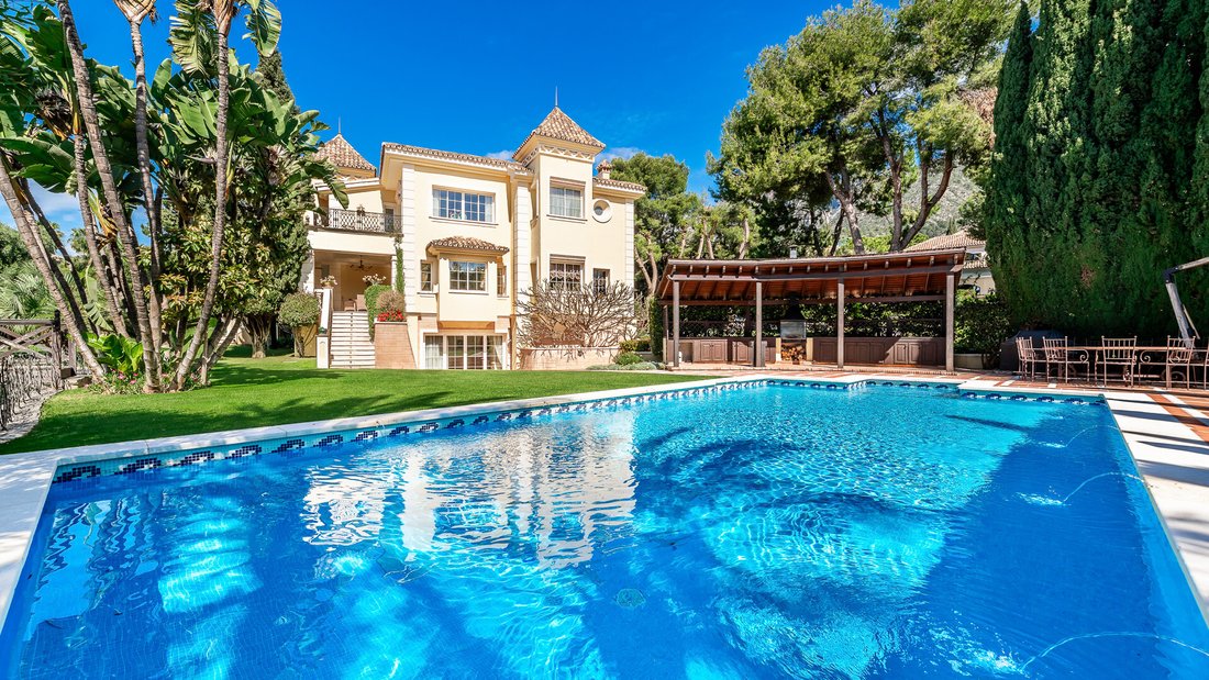 Villa in Sierra Blanca, Marbella, Spain 2 - 17093449