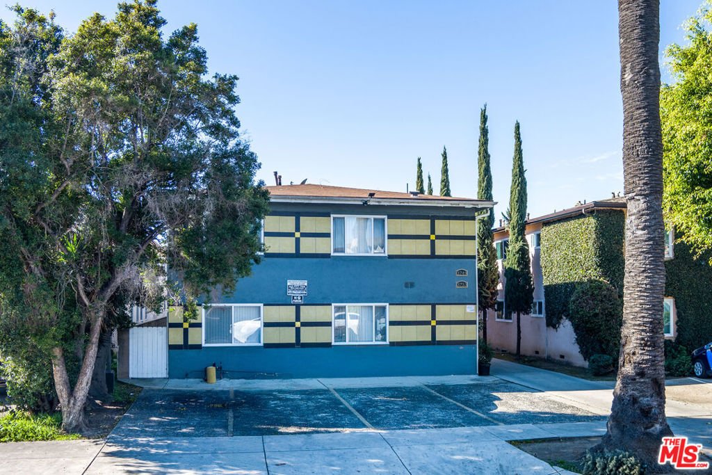 Los Angeles, California, United States 2 - 17094048