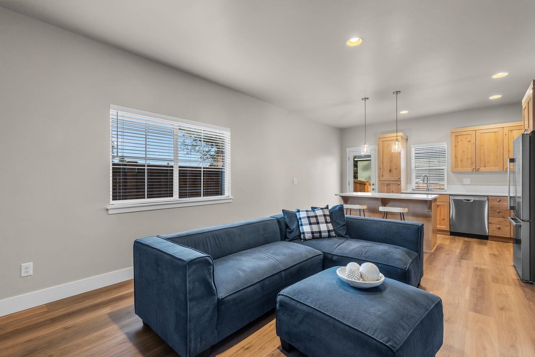 Apartment in Bend, Oregon, United States 2 - 17093694