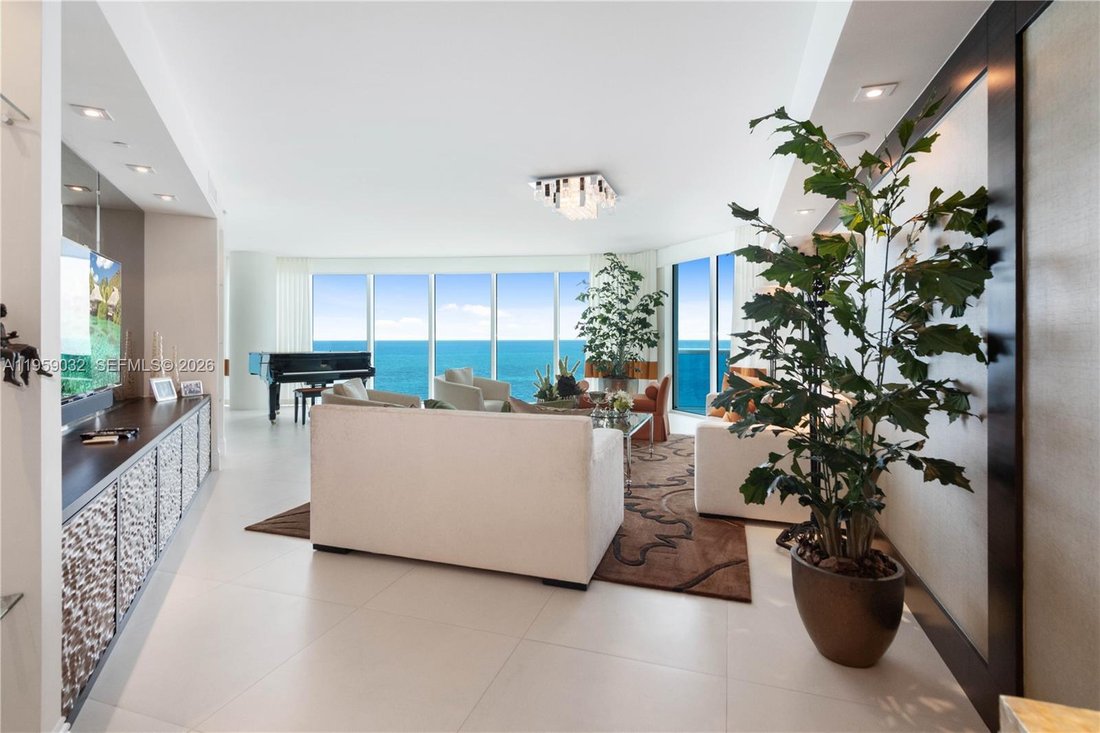 Condo in Hollywood, Florida, United States 5 - 17093931