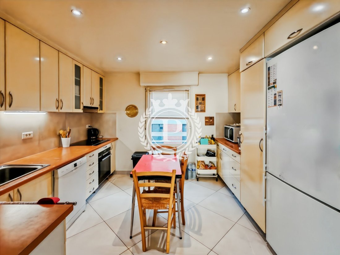 House in Thiers, Le Raincy, France 5 - 17094508