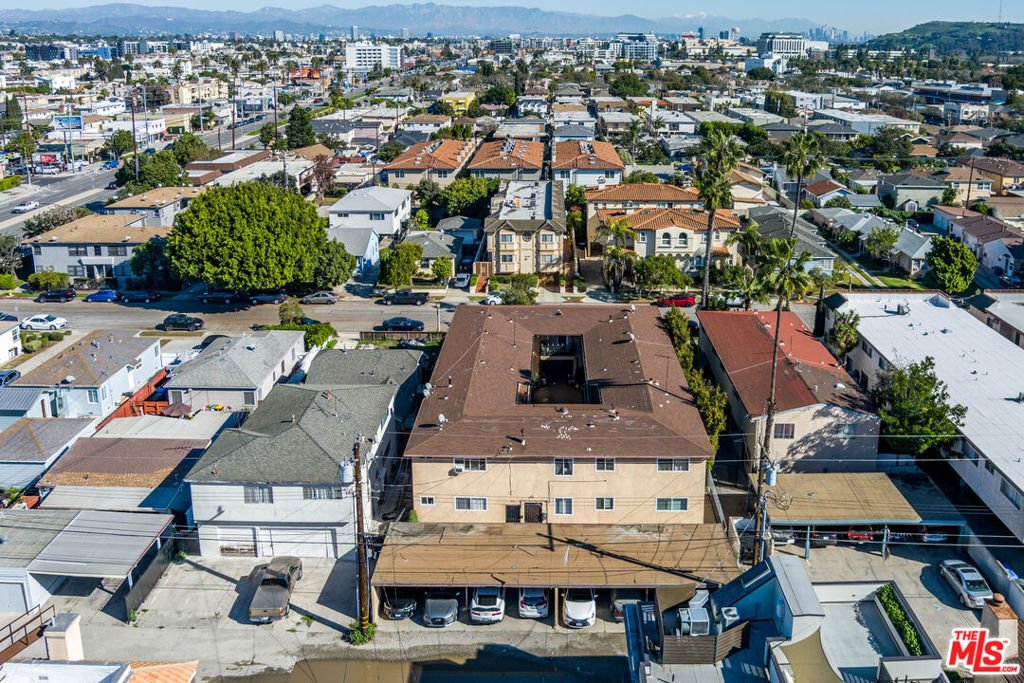 Culver City, California, United States 5 - 17094028