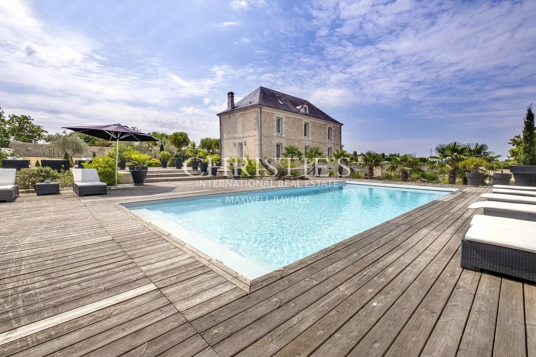 Estate in Champmillon, Nouvelle-Aquitaine, France 3 - 17094870