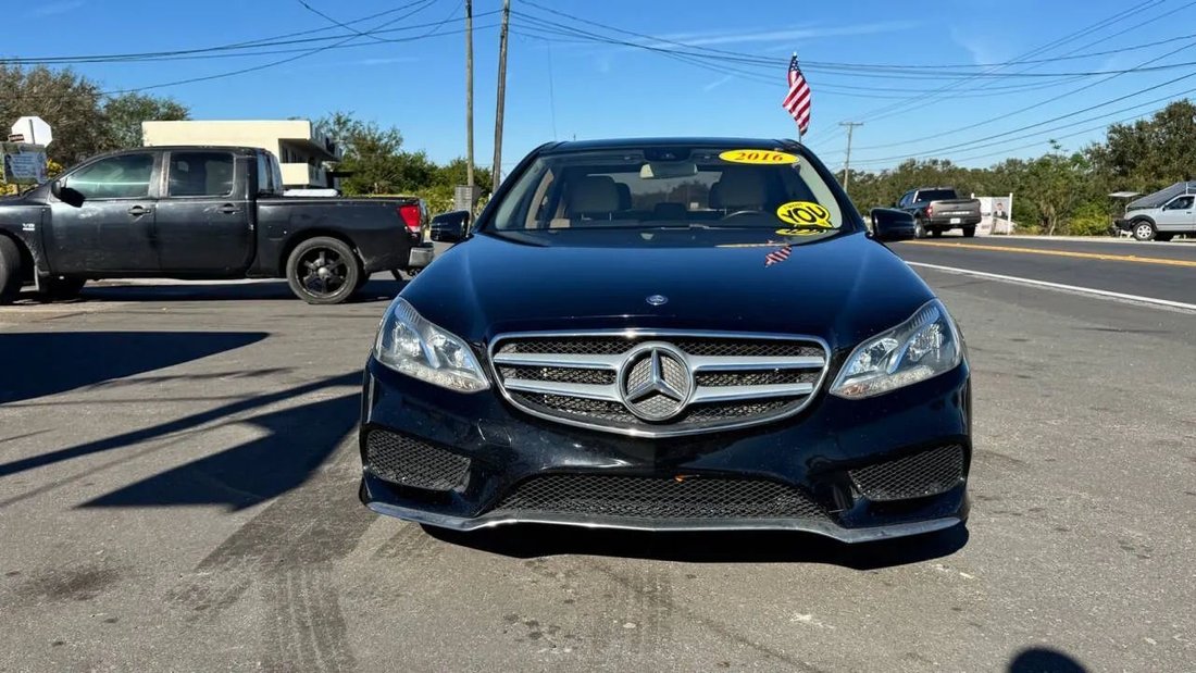 Sedan in HAINES CITY, FL, United States 3 - 17096005