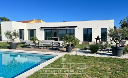 Villa a Montignano-Marzocca, Senigallia, Marche 1