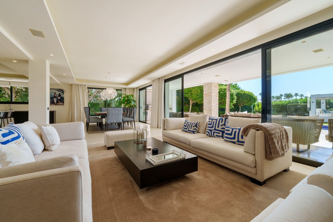 Villa in Nueva Andalucia, Marbella, Spain 3 - 17097484