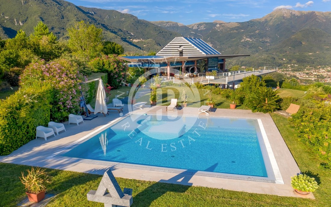 Villa in Camaiore, Tuscany, Italy 5 - 13479427