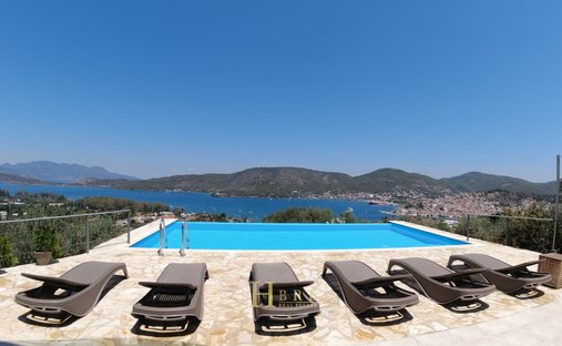 Villa a Galatas Community, Troizinia, Grecia 1