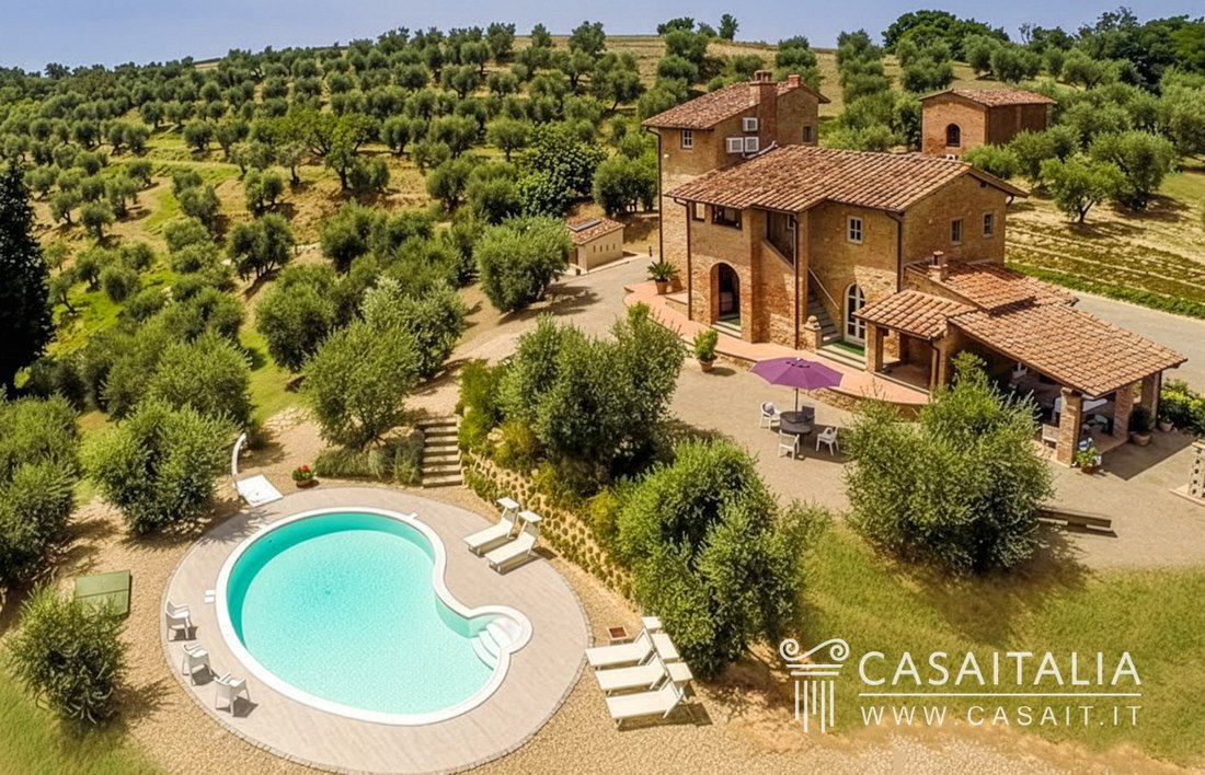 Villa in Forcoli, Tuscany, Italy 3 - 17097439
