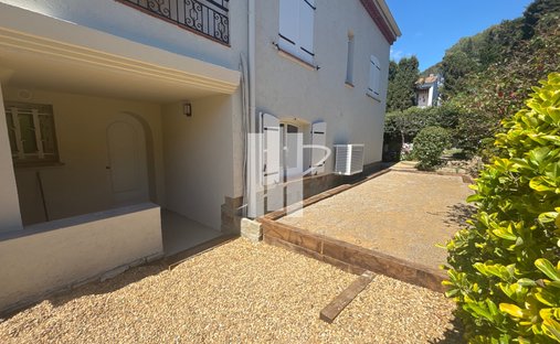 Apartment in Les Plaines-Les Tasses, Saint-Raphaël, France 1
