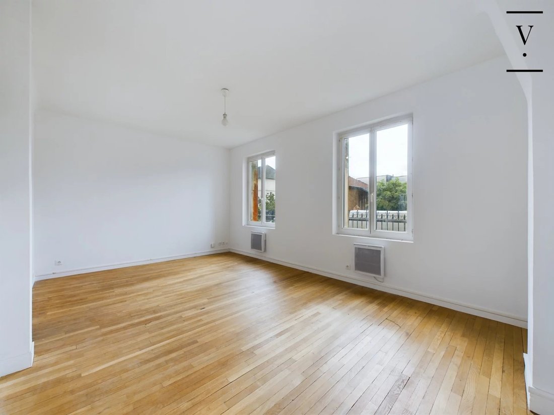 House in Les Planètes, Maisons-Alfort, France 4 - 17096642