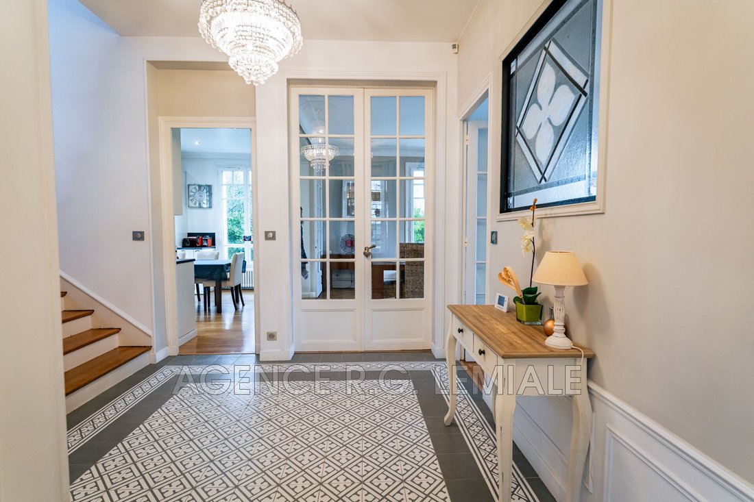 Villa in Chateau, Maisons-Laffitte, France 5 - 17097322