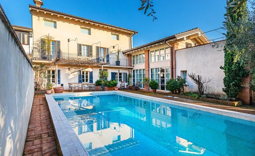 House in Historic Center, Lonato del Garda, Lombardy 1
