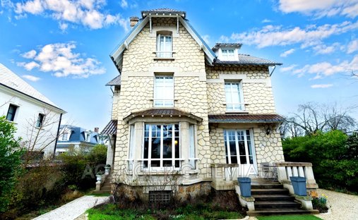 Villa à Chateau, Maisons-Laffitte, France 1