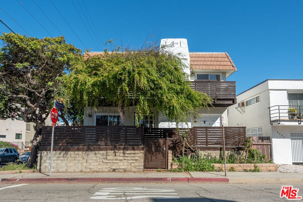 Marina del Rey, California, United States 5 - 16738112