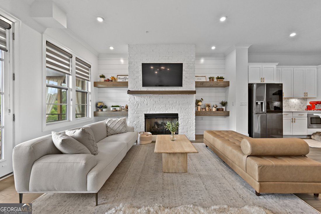 Townhouse in Alpharetta, Georgia, United States 4 - 16937035