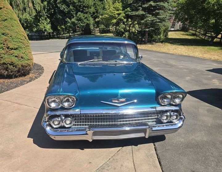 Coupe in Glendale, United States 1 - 17097214