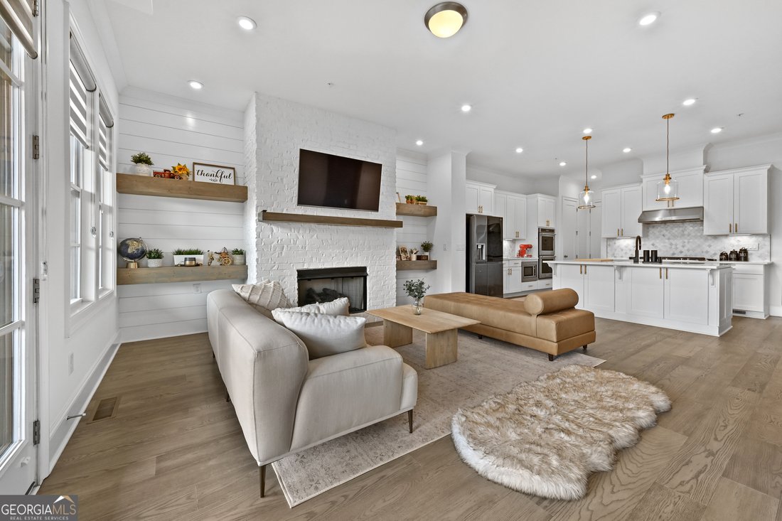 Townhouse in Alpharetta, Georgia, United States 5 - 16937035