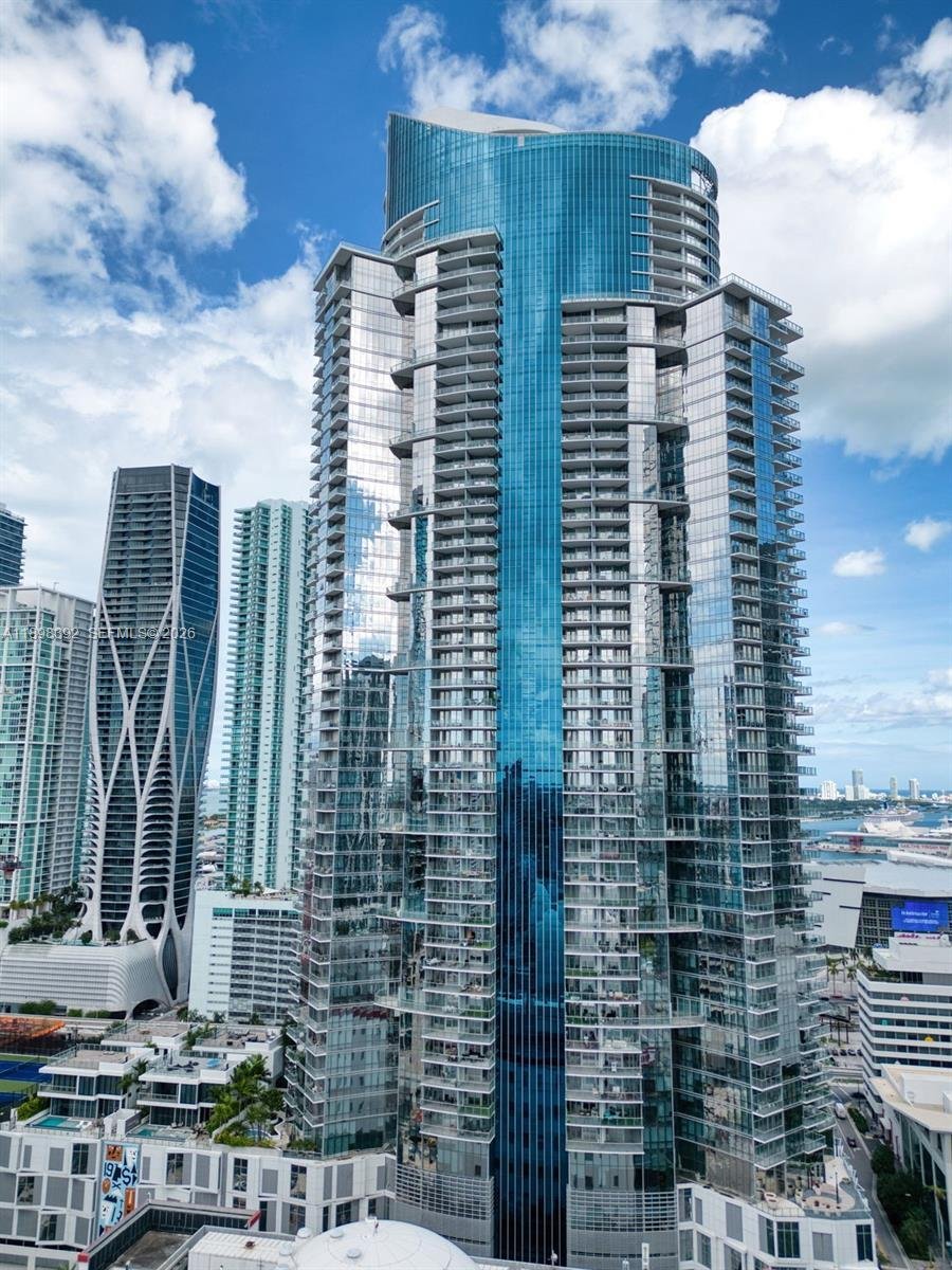 Condo in Miami, Florida, United States 2 - 16640125