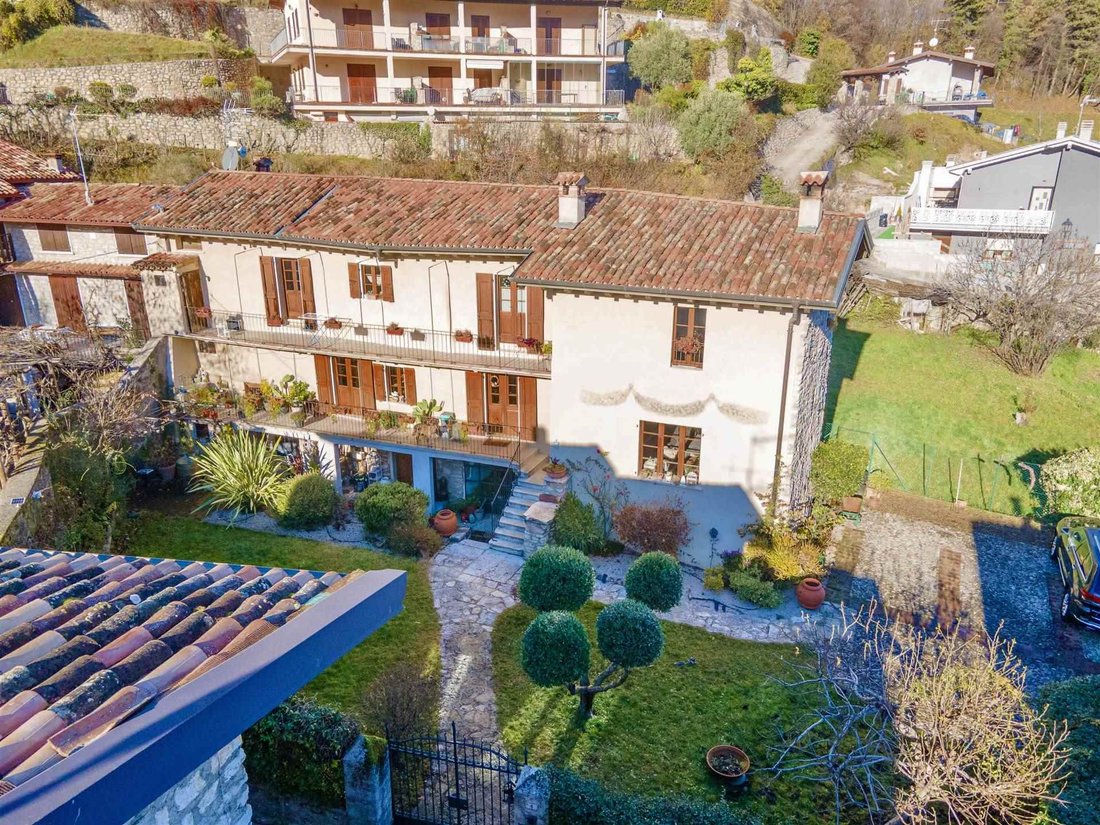 Villa en Tignale, Lombardía, Italia 4 - 16274236