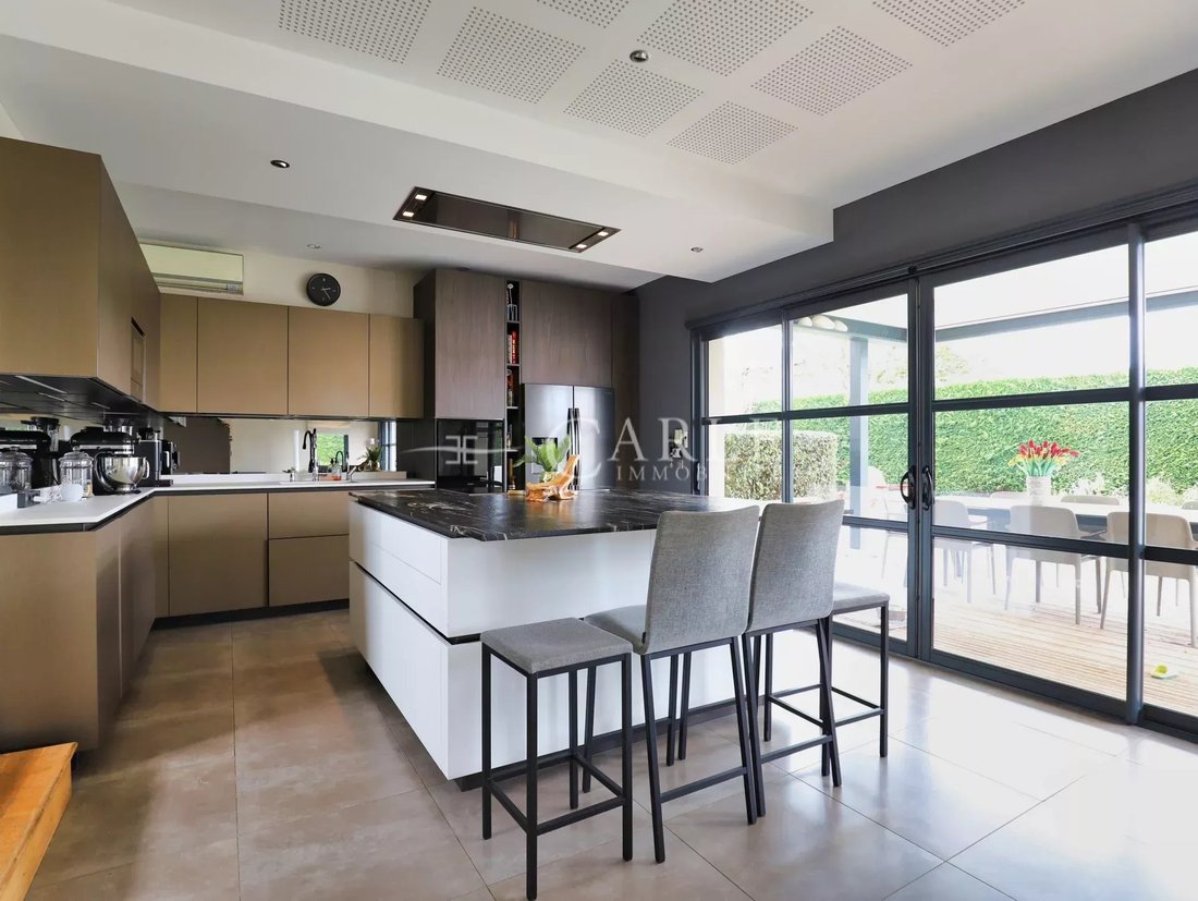 Villa in Genas, Auvergne-Rhône-Alpes, France 4 - 15905993