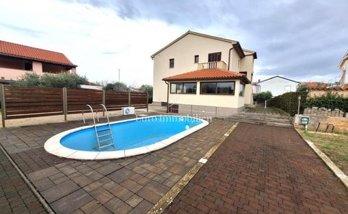 House in Krk, Primorje-Gorski Kotar County, Croatia 1