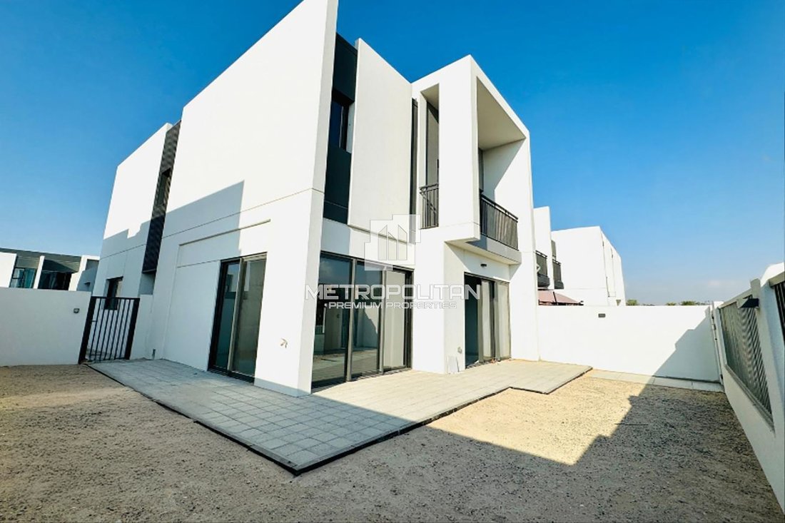 Townhouse in Wadi Al Safa 5, Wadi Al Safa, Dubai 1 - 17098279