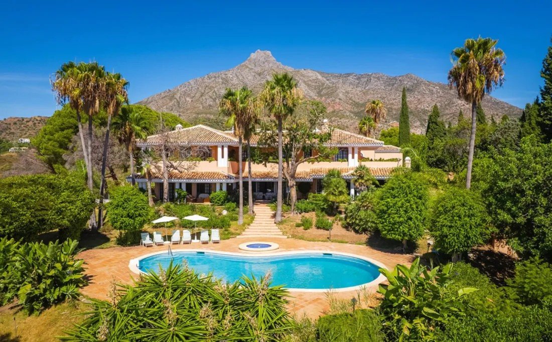 Villa in Marbella, Andalusia, Spain 2 - 17098431