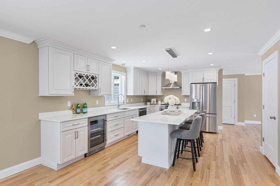 House in Derry, New Hampshire, United States 2 - 16889712