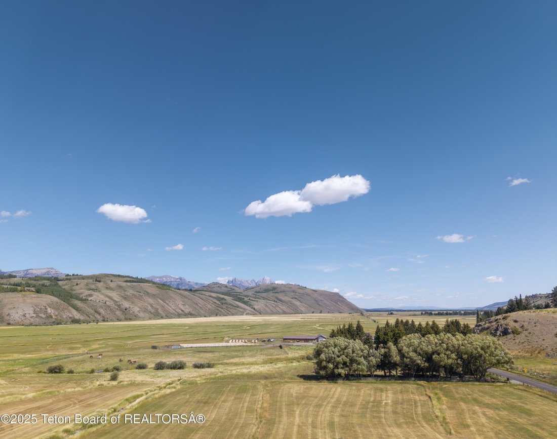 Land in Jackson, Wyoming, United States 1 - 17098507
